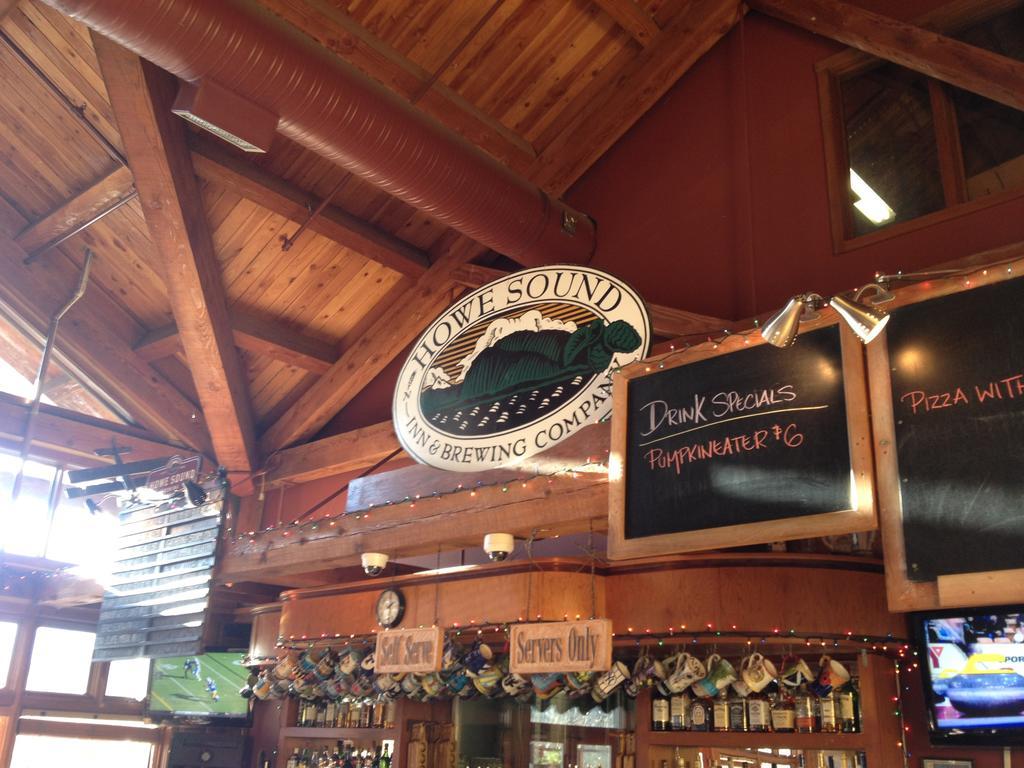 Howe Sound Inn & Brewing Company Squamish Buitenkant foto